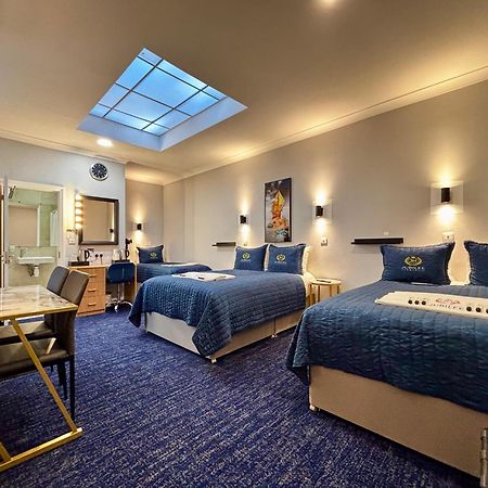 Jubilee Hotel Victoria Лондон Екстериор снимка