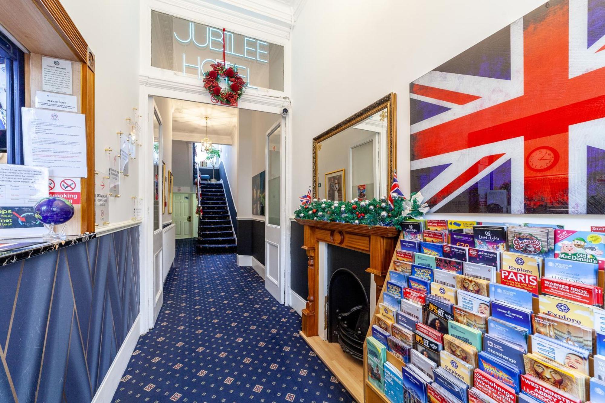 Jubilee Hotel Victoria Лондон Екстериор снимка
