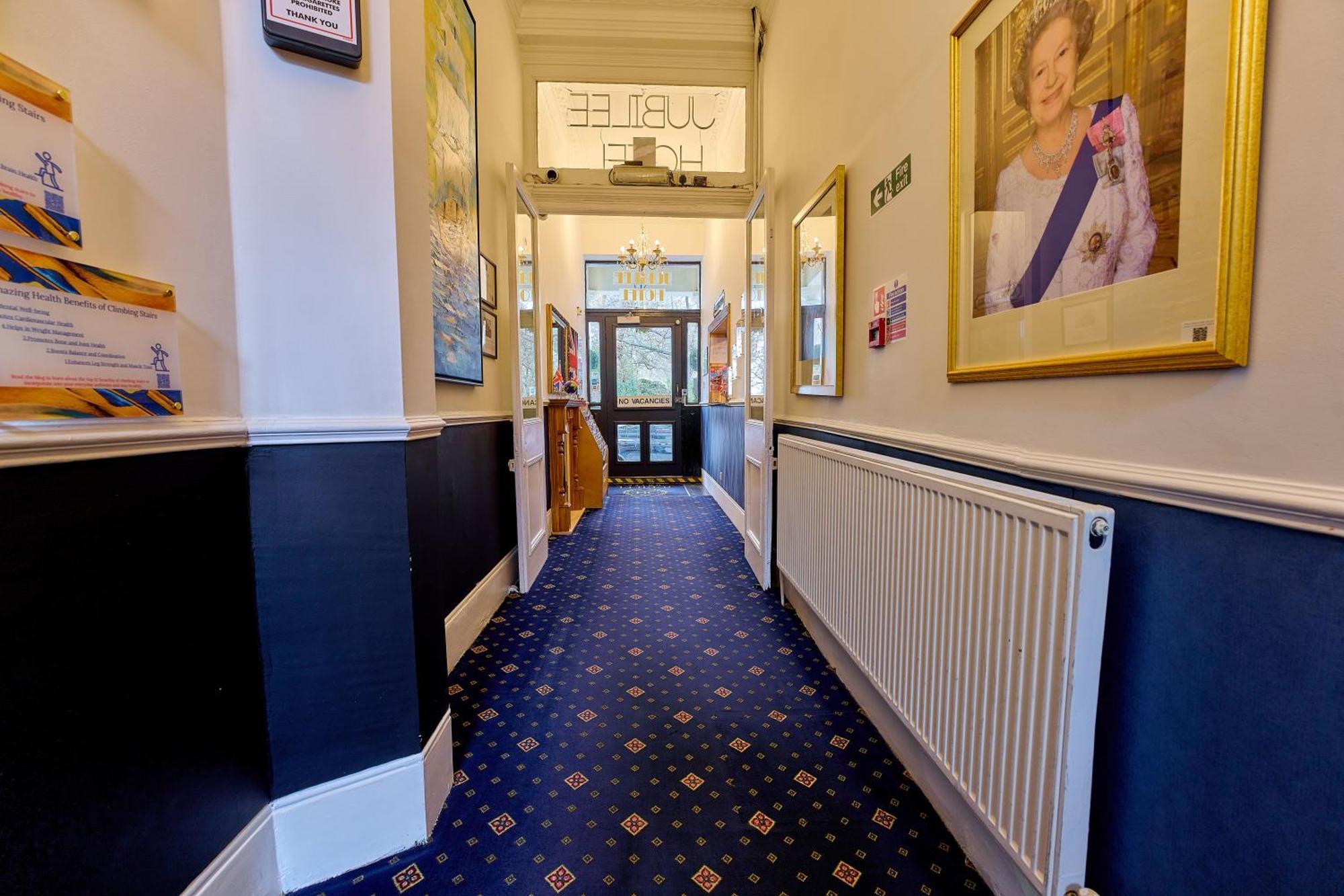 Jubilee Hotel Victoria Лондон Екстериор снимка