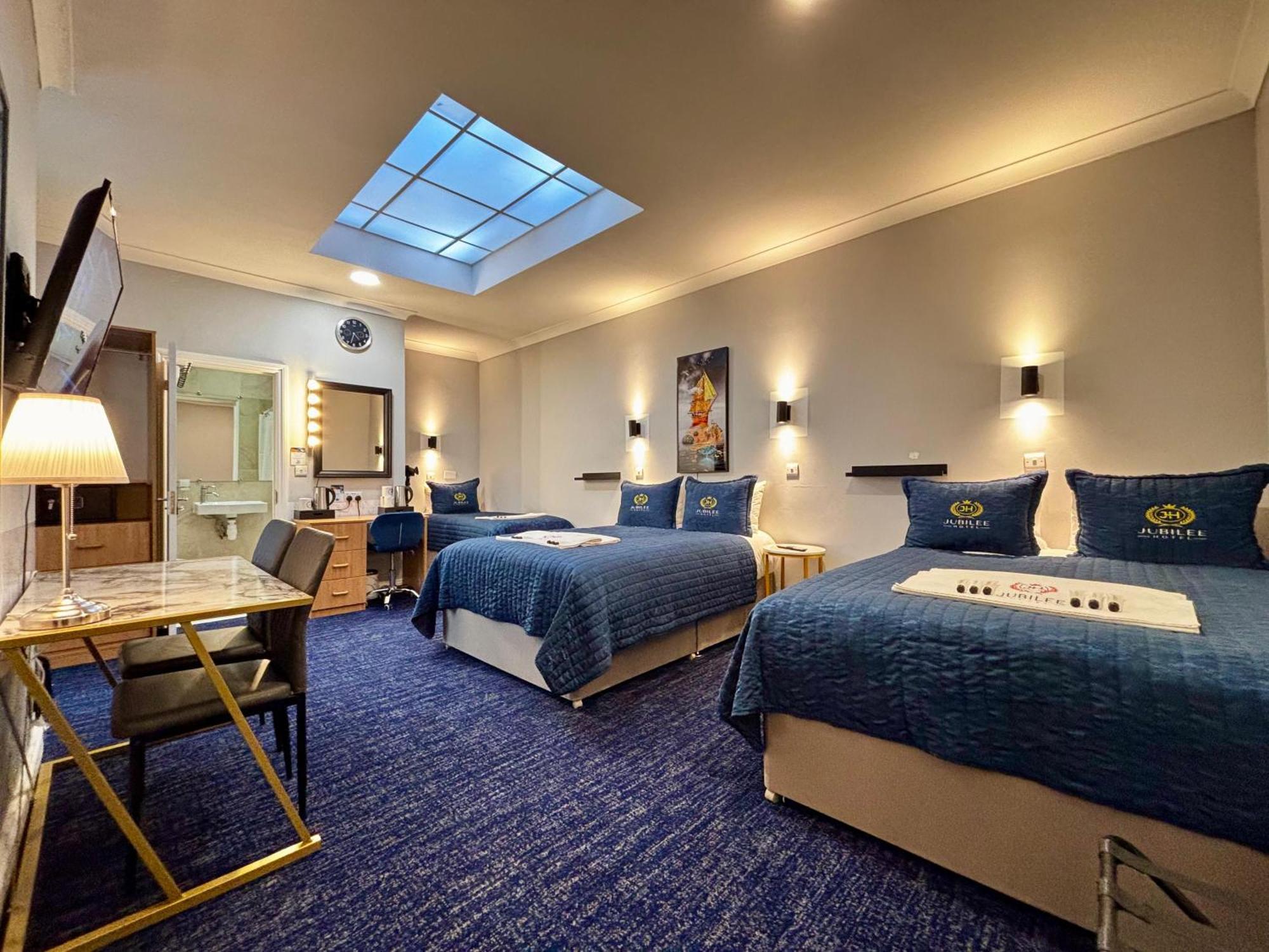 Jubilee Hotel Victoria Лондон Екстериор снимка