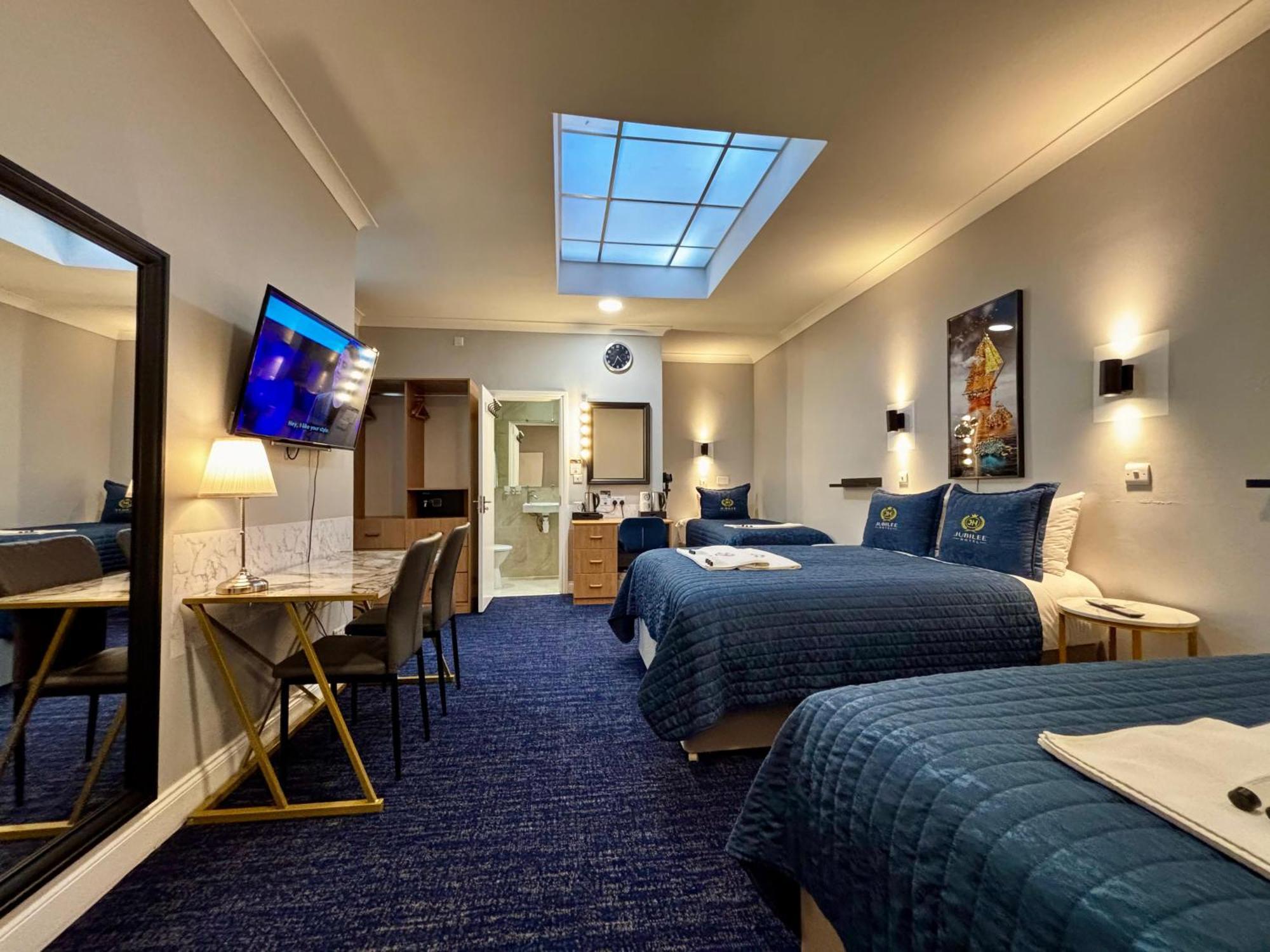 Jubilee Hotel Victoria Лондон Екстериор снимка