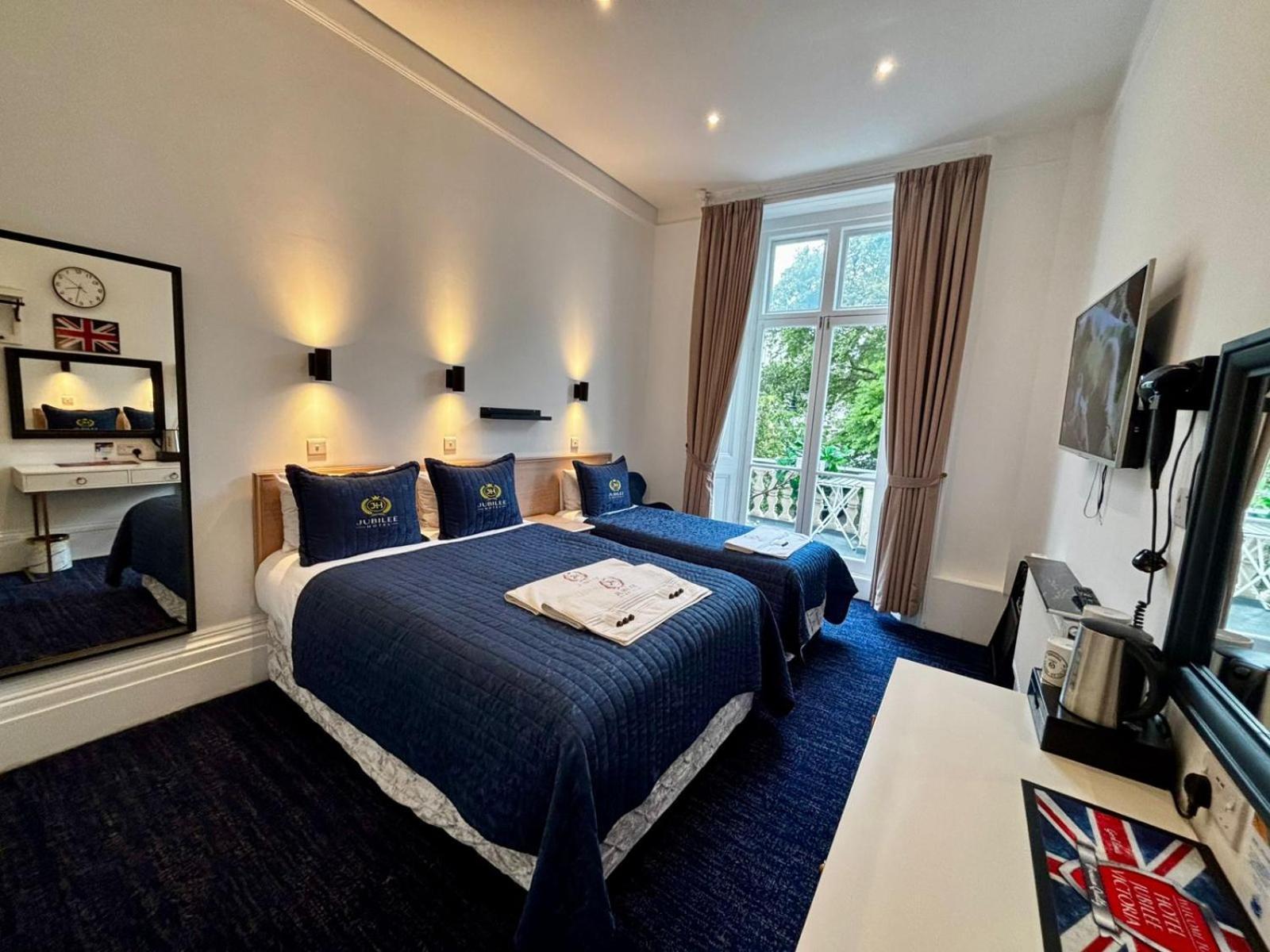 Jubilee Hotel Victoria Лондон Екстериор снимка