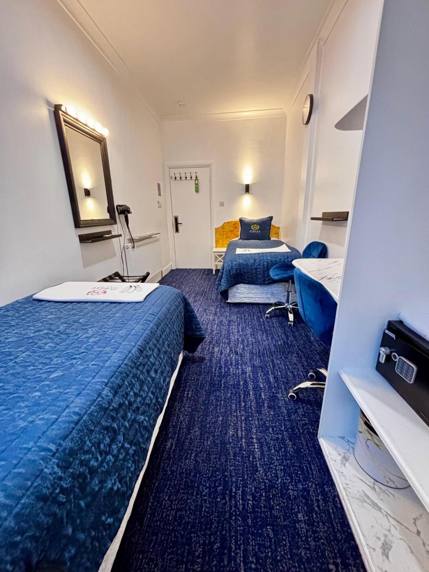 Jubilee Hotel Victoria Лондон Екстериор снимка