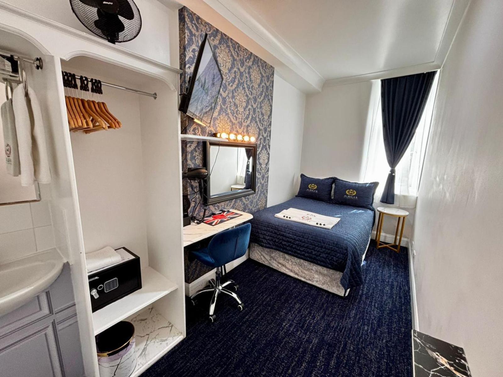 Jubilee Hotel Victoria Лондон Екстериор снимка